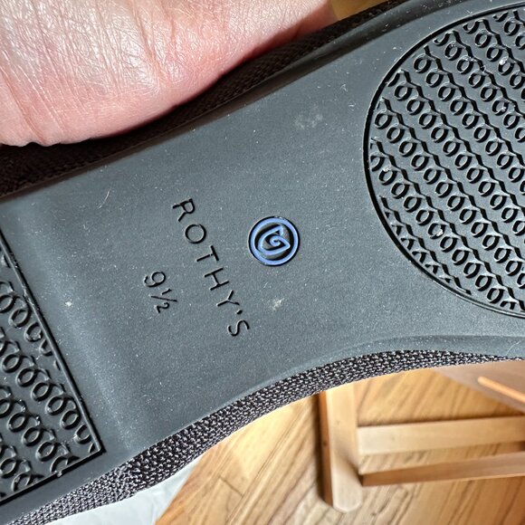 Black Rothy Rounded Toe Ballet Flats - Picture 2 of 2